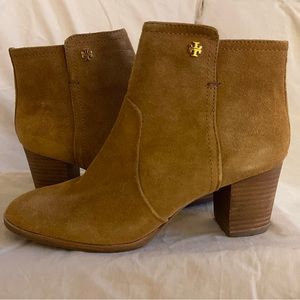 New Luxurious Tory Burch Brown Suede Boot (size 9).
